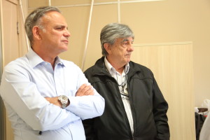 A visita de Luiz Loures foi guiada pelo vice-coordenador do Nesco, Edison 